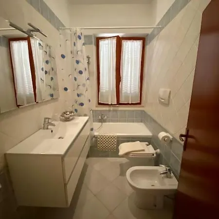 Appartamento Casa Lucietta, 30 Mt Dal Mare E Posto Auto Privato *