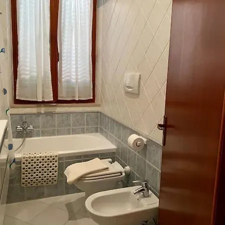 Apartment Casa Lucietta, 30 Mt Dal Mare E Posto Auto Privato Marciana Marina (Isola d'Elba)